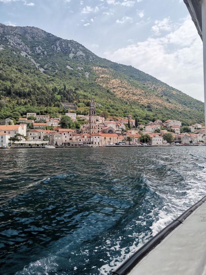Old House Perast Apartment Exterior photo