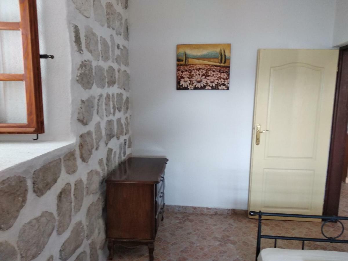 Old House Perast Apartment Exterior photo