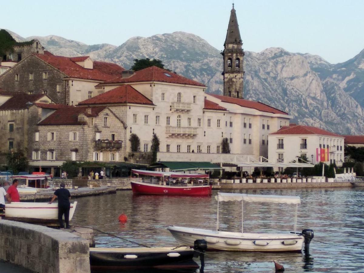 Old House Perast Apartment Exterior photo